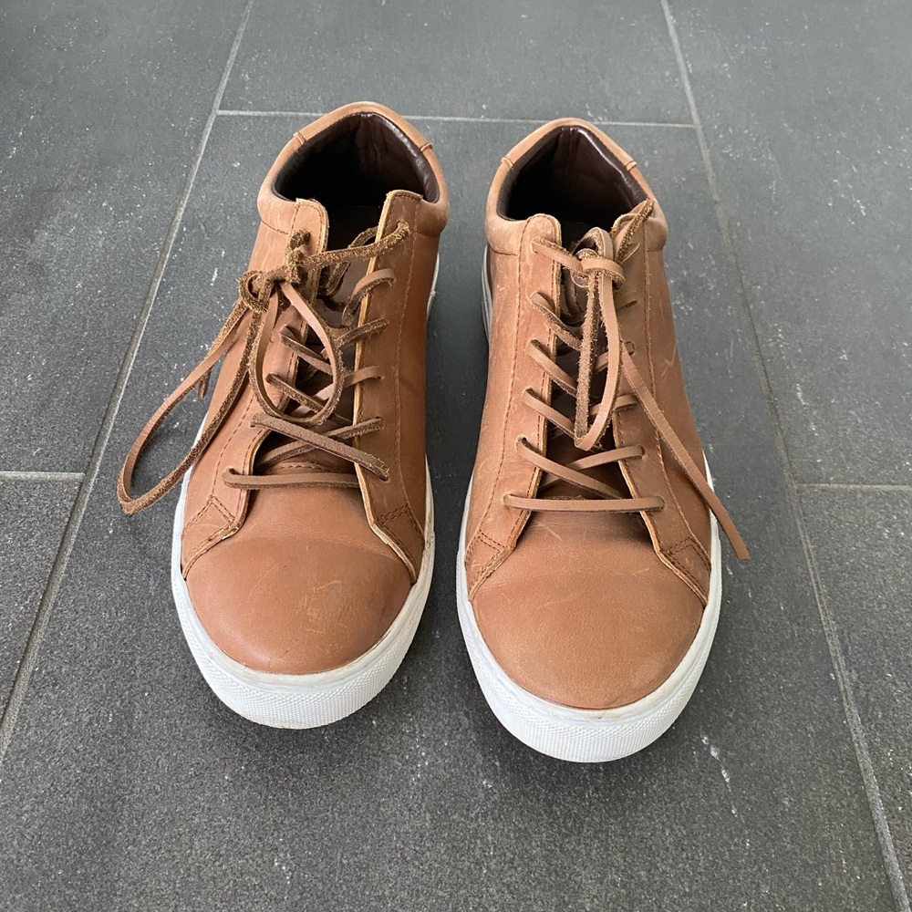American Eagle leather sneakers